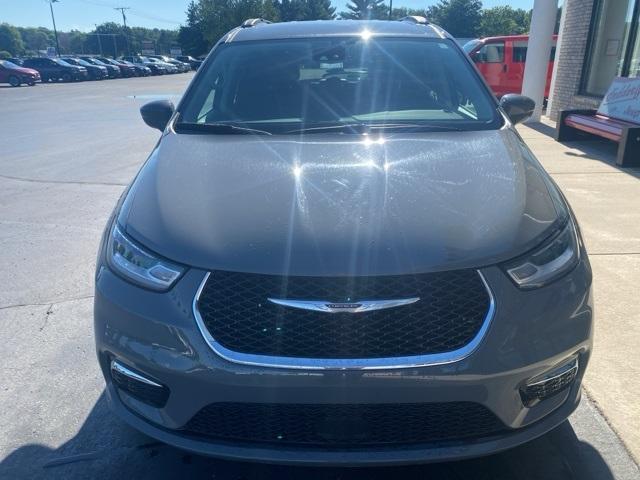 used 2022 Chrysler Pacifica car