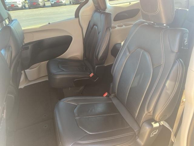 used 2022 Chrysler Pacifica car