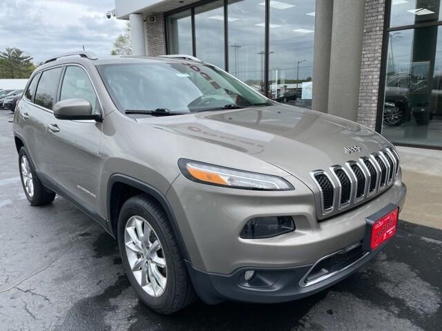 used 2016 Jeep Cherokee car, priced at $15,495
