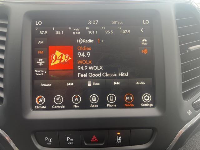 used 2023 Jeep Cherokee car, priced at $22,995