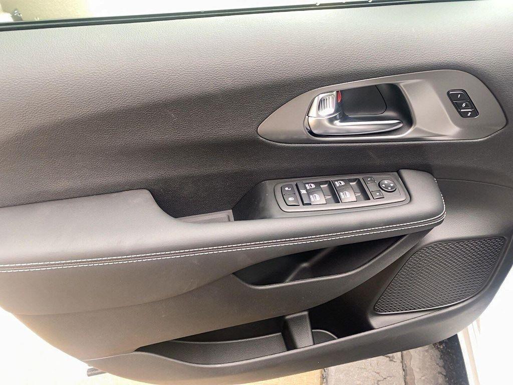 new 2026 Chrysler Pacifica car, priced at $46,108