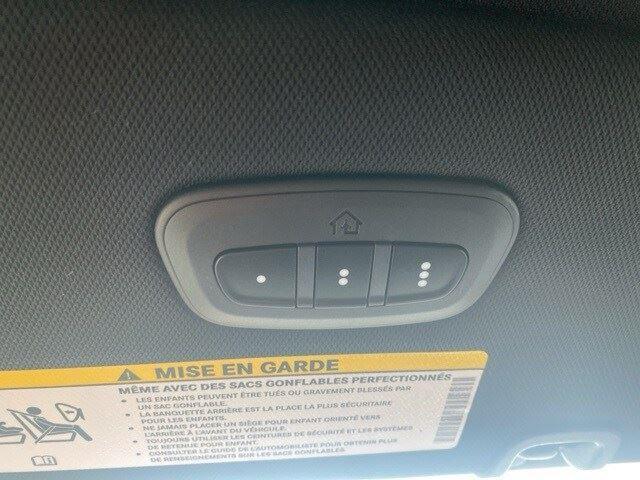 new 2025 Chrysler Pacifica car, priced at $45,307