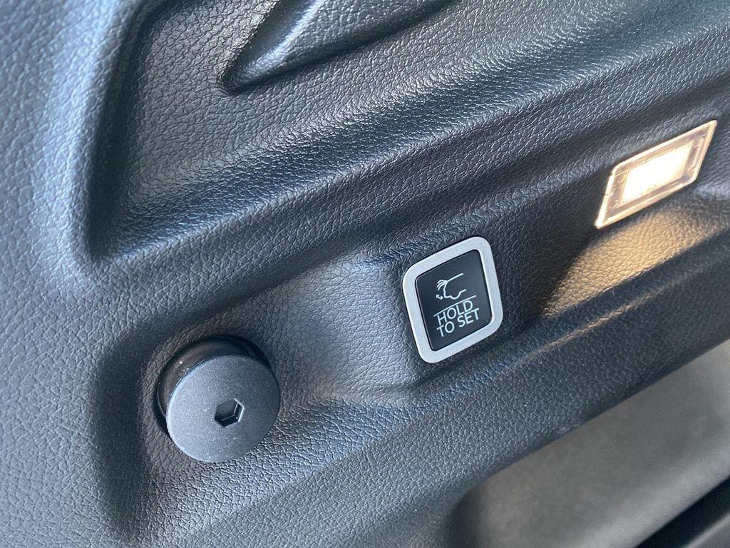 new 2025 Jeep Grand Cherokee L car, priced at $45,499