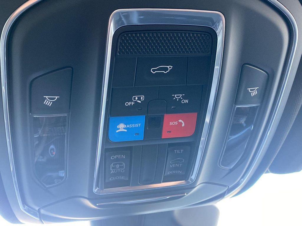 new 2025 Jeep Grand Cherokee L car, priced at $45,499