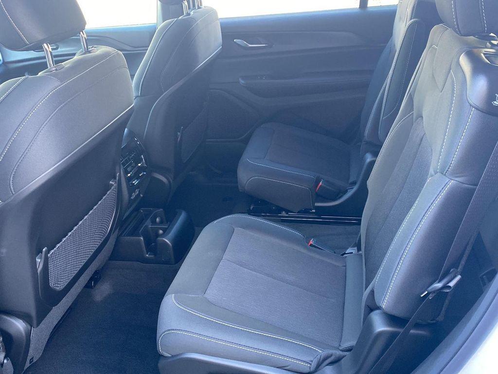 new 2025 Jeep Grand Cherokee L car, priced at $45,499