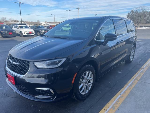 used 2023 Chrysler Pacifica car, priced at $24,995