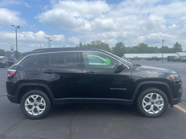 new 2025 Jeep Compass car, priced at $30,760