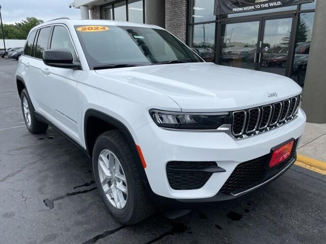 new 2024 Jeep Grand Cherokee car, priced at $44,375