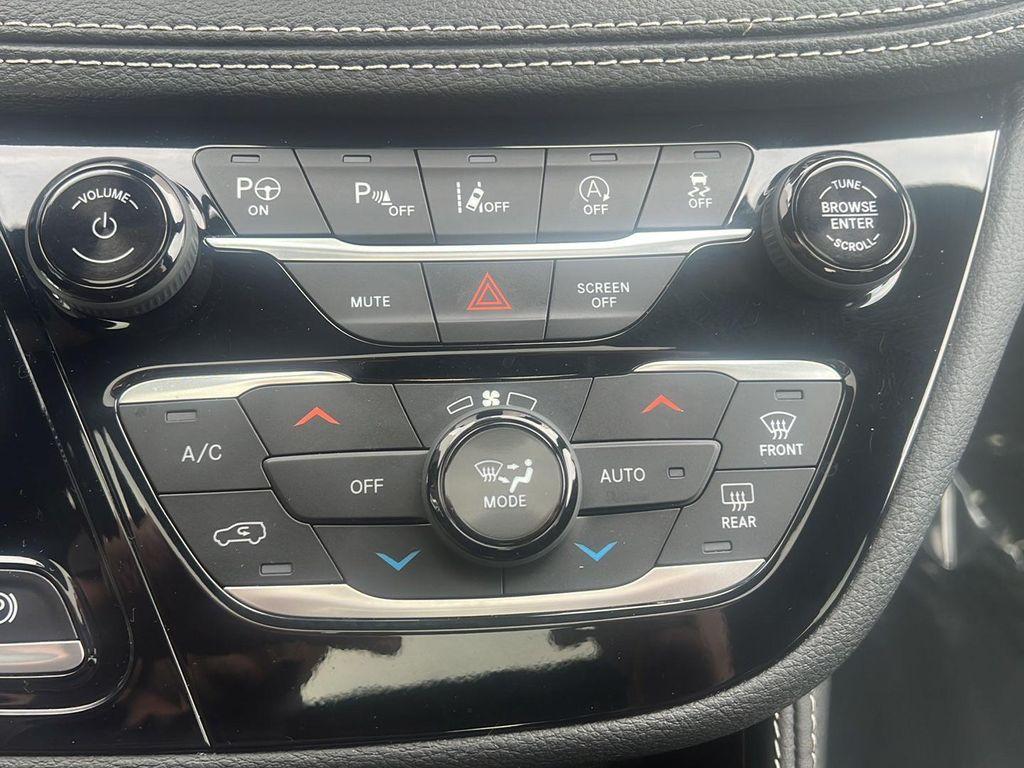 used 2023 Chrysler Pacifica car, priced at $31,495