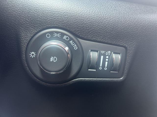 used 2022 Jeep Compass car, priced at $18,995