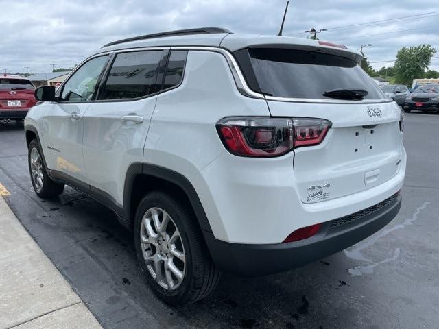 new 2024 Jeep Compass car, priced at $33,490