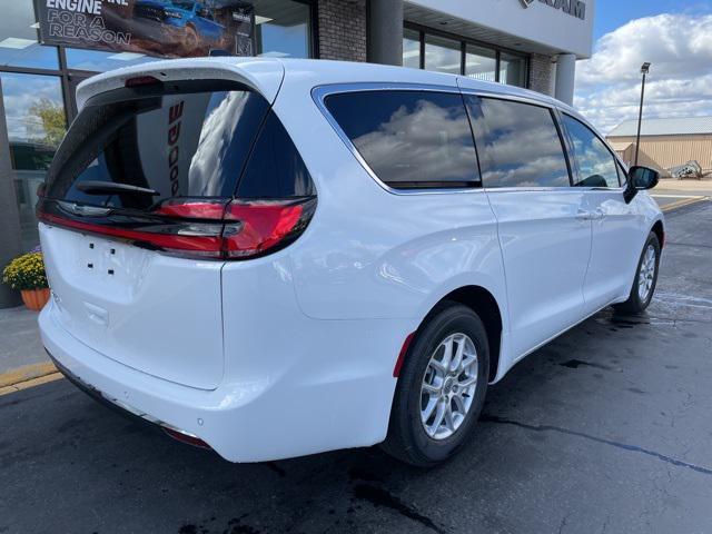 new 2025 Chrysler Pacifica car, priced at $44,145