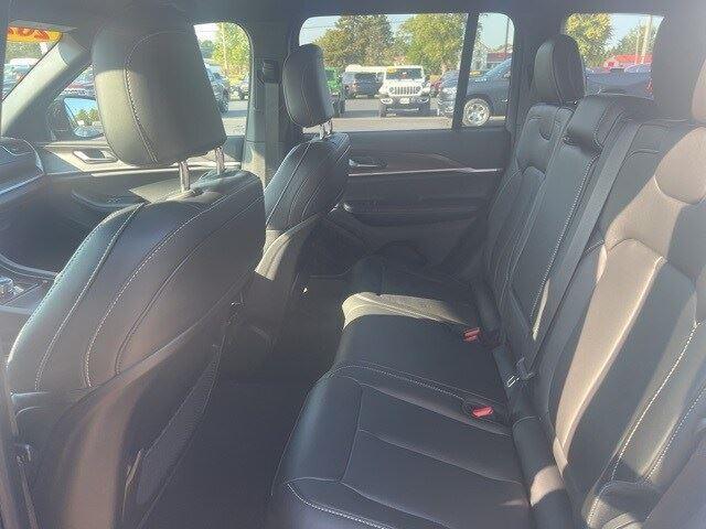 new 2025 Jeep Grand Cherokee car, priced at $47,101