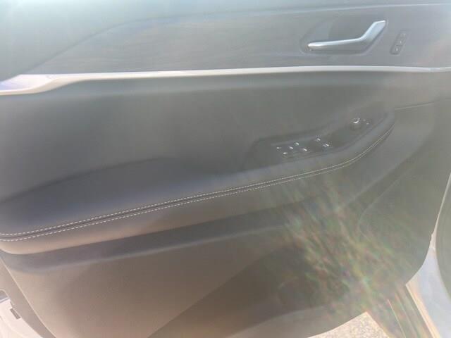 new 2025 Jeep Grand Cherokee car, priced at $47,101