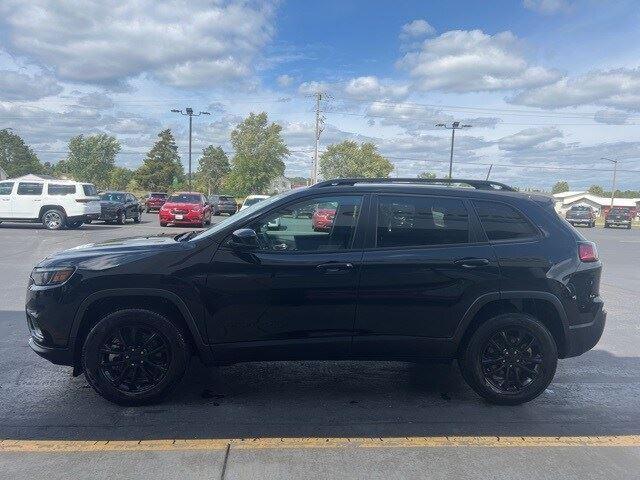 used 2023 Jeep Cherokee car, priced at $23,995
