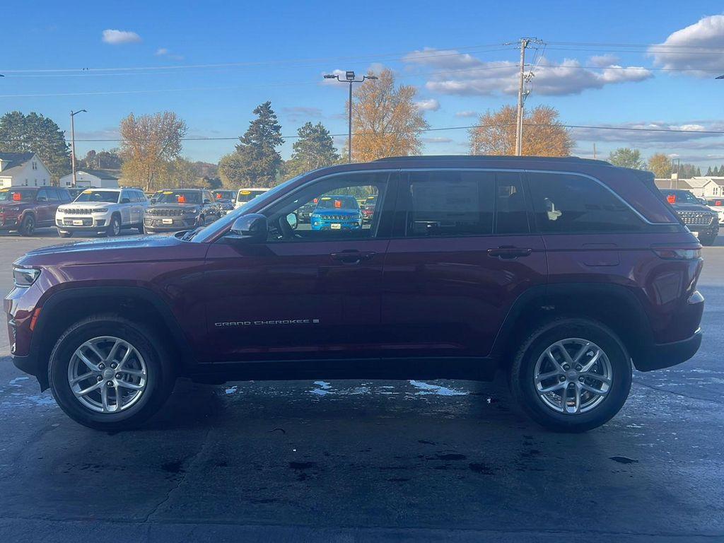 new 2025 Jeep Grand Cherokee car, priced at $43,405