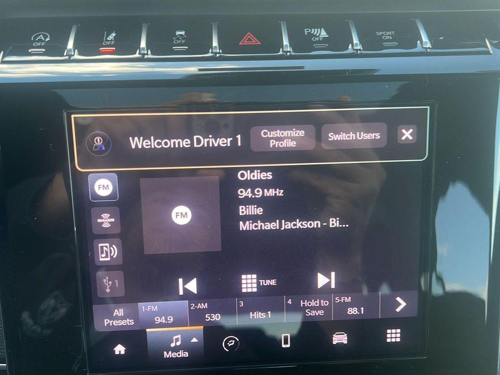 new 2025 Jeep Grand Cherokee car, priced at $43,405