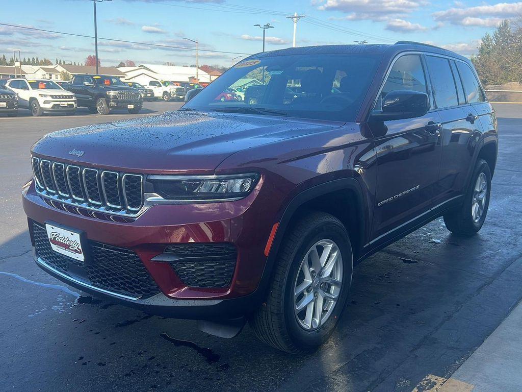 new 2025 Jeep Grand Cherokee car, priced at $43,405