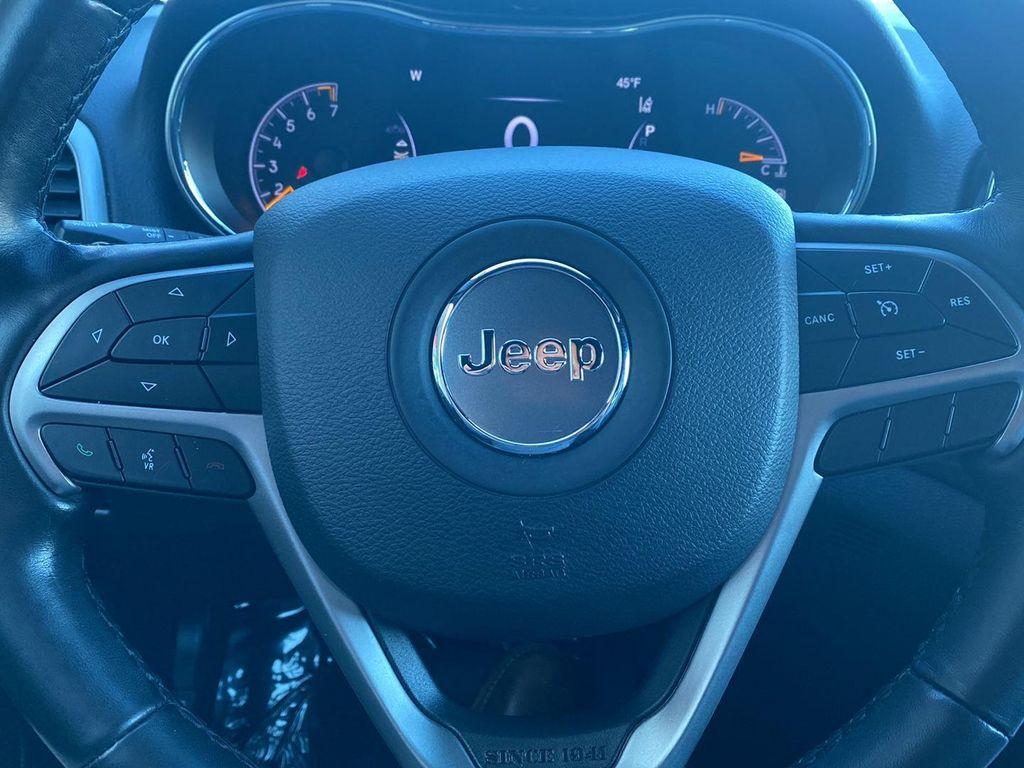 used 2020 Jeep Grand Cherokee car, priced at $17,995