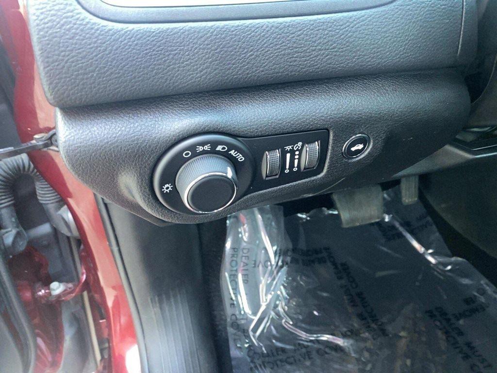 used 2016 Chrysler 200 car, priced at $13,995