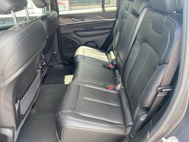 used 2024 Jeep Grand Cherokee car, priced at $39,995