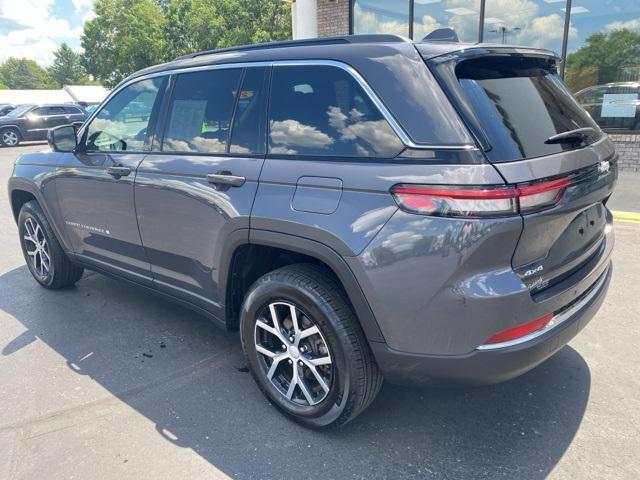 used 2024 Jeep Grand Cherokee car, priced at $39,995