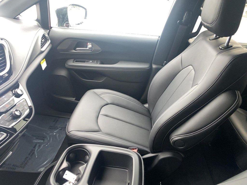 new 2026 Chrysler Pacifica car, priced at $47,742