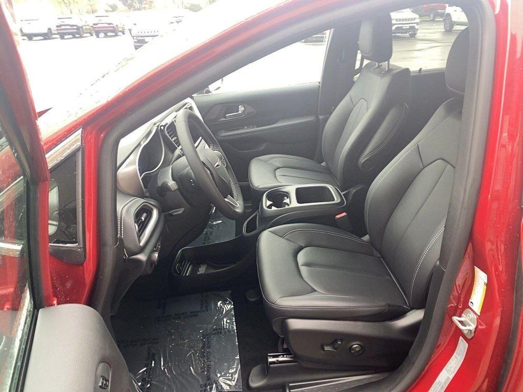 new 2026 Chrysler Pacifica car, priced at $47,742