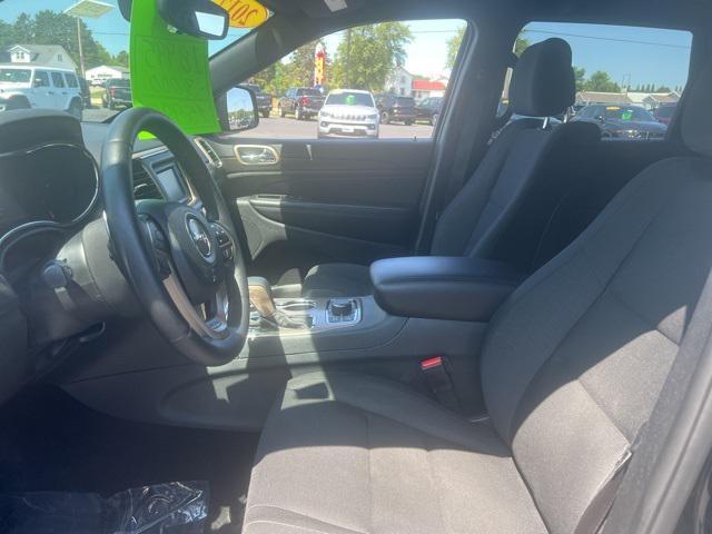 used 2017 Jeep Grand Cherokee car, priced at $15,995