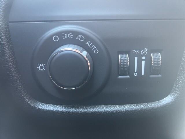 new 2025 Jeep Grand Cherokee car, priced at $46,028