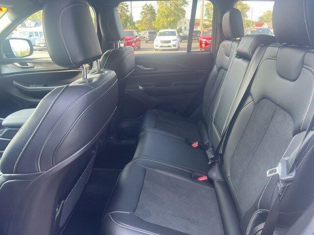 new 2025 Jeep Grand Cherokee car, priced at $46,028