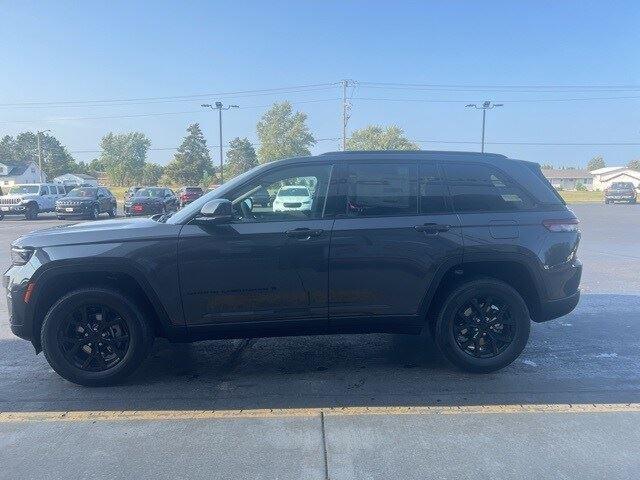 new 2025 Jeep Grand Cherokee car, priced at $46,028