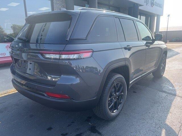 new 2025 Jeep Grand Cherokee car, priced at $46,028