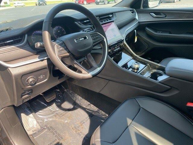 new 2025 Jeep Grand Cherokee L car, priced at $54,403