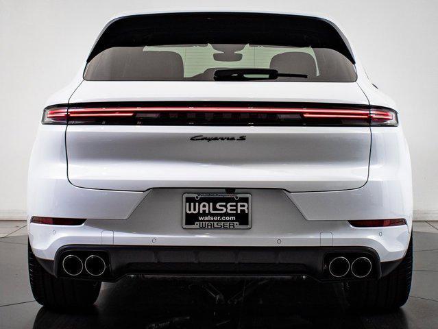 new 2025 Porsche Cayenne car, priced at $131,975
