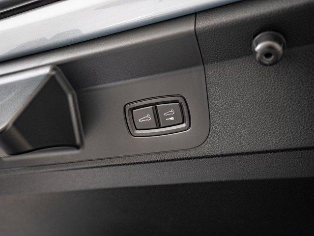 used 2018 Porsche Panamera e-Hybrid car, priced at $50,998