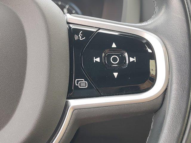 used 2020 Volvo XC60 car, priced at $26,925