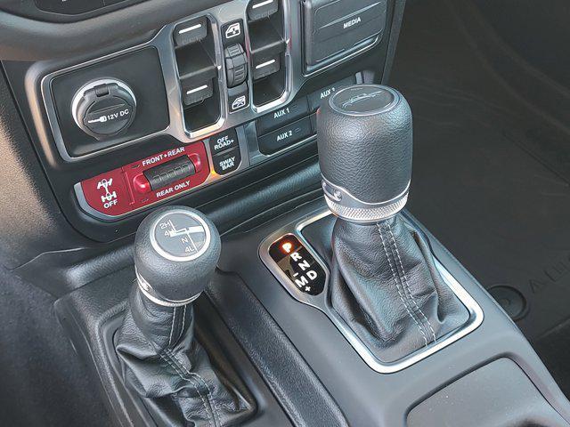 new 2025 Jeep Gladiator car, priced at $47,880