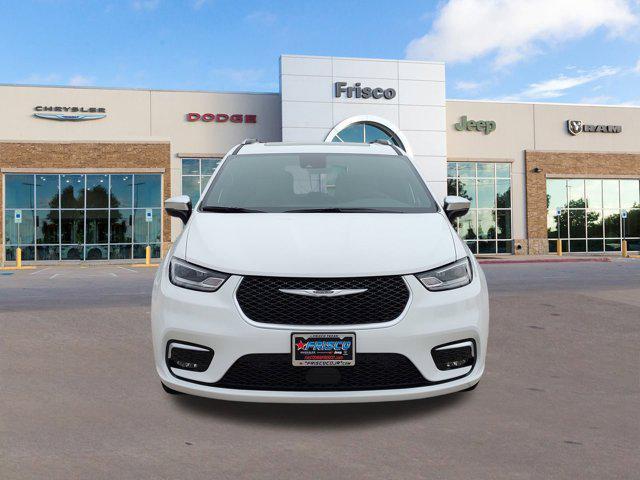 new 2025 Chrysler Pacifica car, priced at $54,923