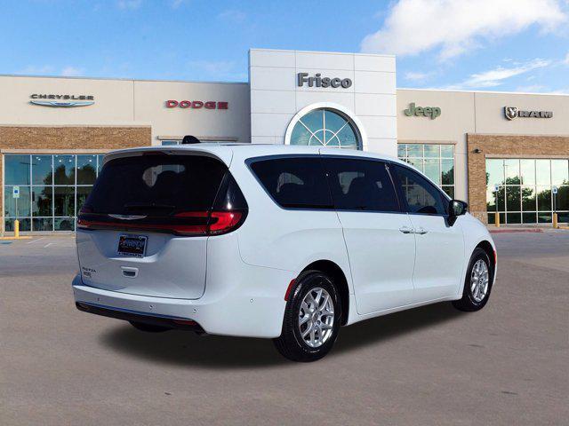 new 2025 Chrysler Pacifica car, priced at $39,154