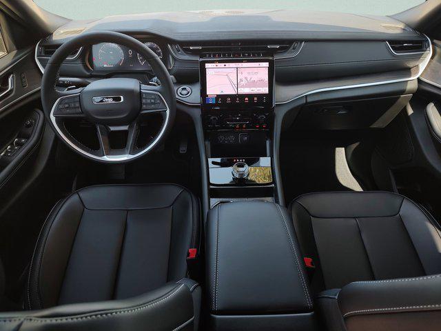 new 2025 Jeep Grand Cherokee car, priced at $37,363