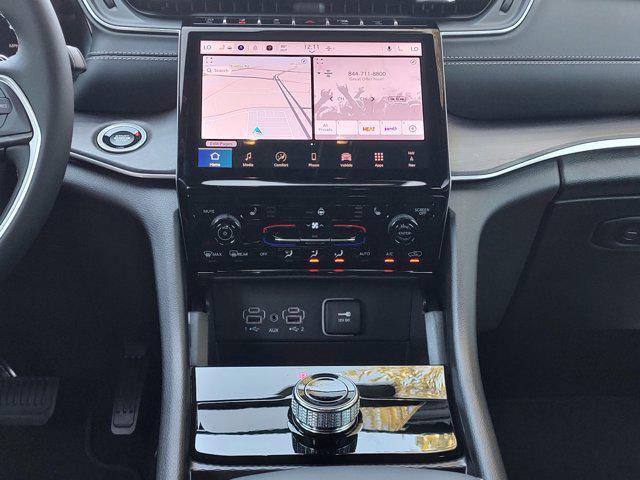 new 2025 Jeep Grand Cherokee car, priced at $37,363