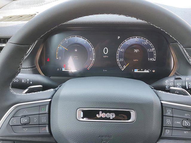 new 2025 Jeep Grand Cherokee car, priced at $38,655