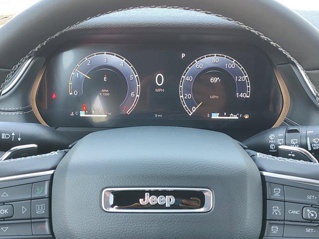 new 2025 Jeep Grand Cherokee car, priced at $39,733