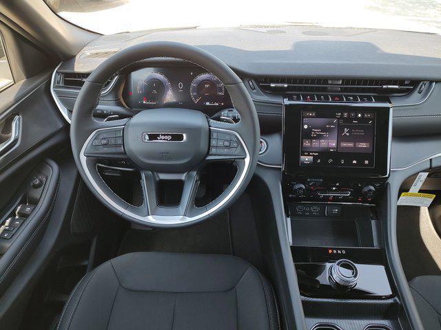 new 2025 Jeep Grand Cherokee car, priced at $39,733