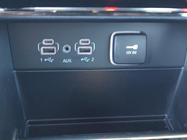 new 2025 Jeep Grand Cherokee car, priced at $37,845