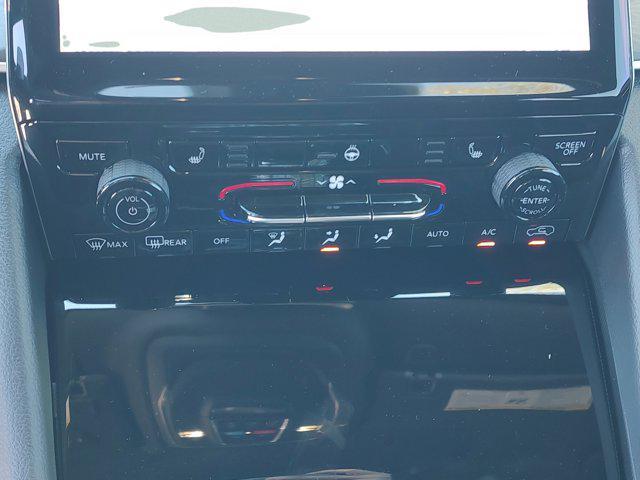 new 2025 Jeep Grand Cherokee car, priced at $37,845