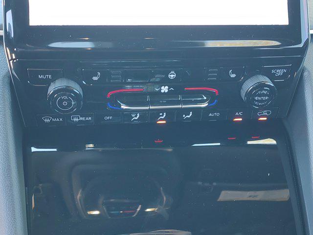 new 2025 Jeep Grand Cherokee car, priced at $37,845