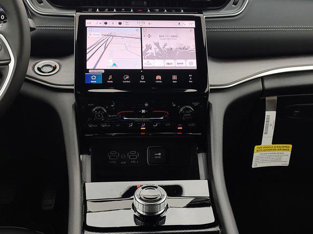 new 2025 Jeep Grand Cherokee car, priced at $39,971