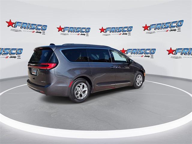 used 2023 Chrysler Pacifica car, priced at $33,298